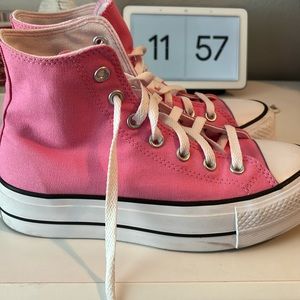 Almost brand new pink hightop platform converse size 6.5